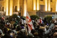 В парламенте Грузии началась драка из-за закона об иноагентах