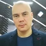 Предавать героев забвению не по-русски
