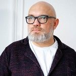 Из окопов – на сцену