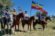 Конный переход, посвященный Дню Победы, прошел в Каменском районе