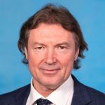 Производительность труда должна повышаться и в социальной сфере