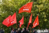 Свердловские коммунисты несут потери перед выборами губернатора