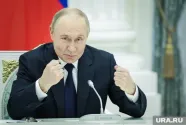 Депутат ЗСО ЯНАО замечен с траспарантом в толпе протестующих в Тюмени