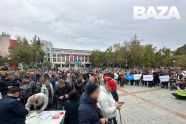 Жители Владивостока вышли на митинг против роста утильсбора и цен на авто