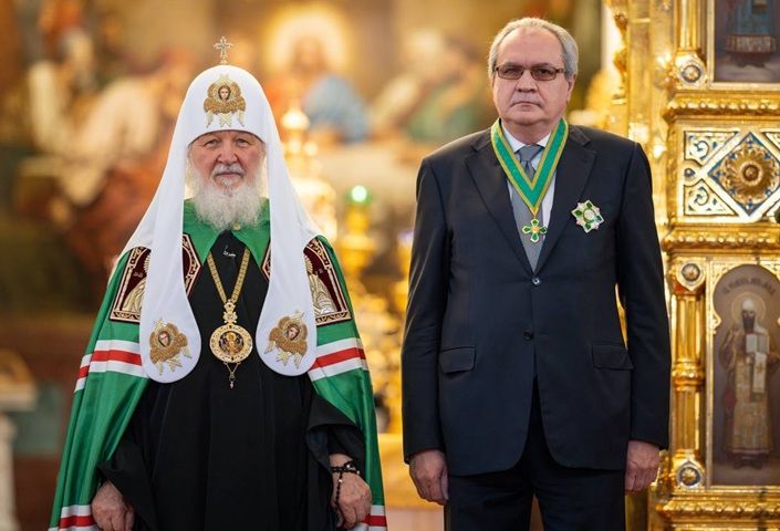 Патриарх Кирилл вручил Валерию Фадееву орден Сергия Радонежского
