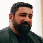 Я воюю на двух фронтах: за права своего народа и за честное имя России