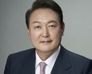 Бывшего президента Южной Кореи отправили в тюрьму на пять лет