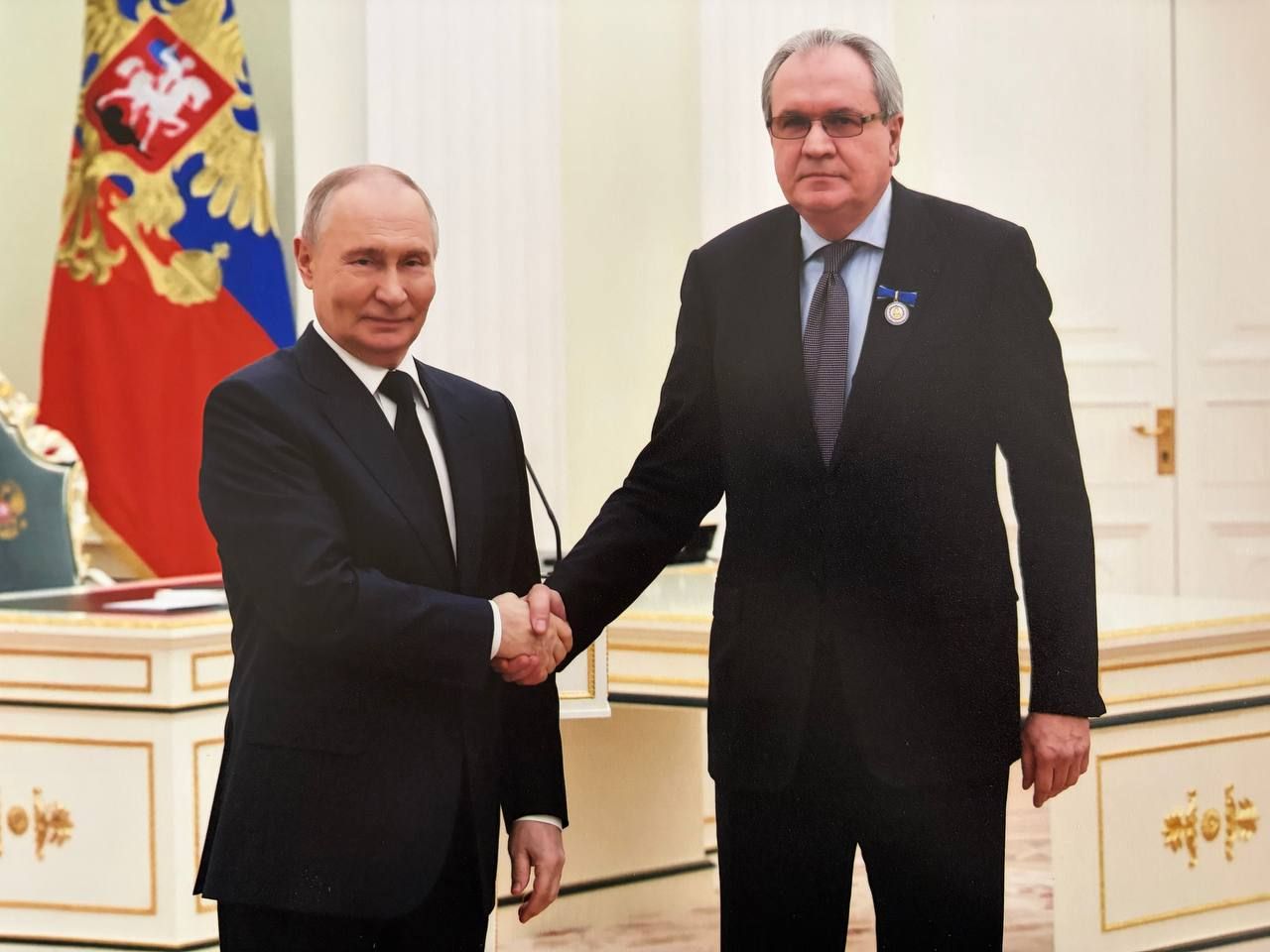 Президент наградил Валерия Фадеева знаком отличия «За благодеяние»