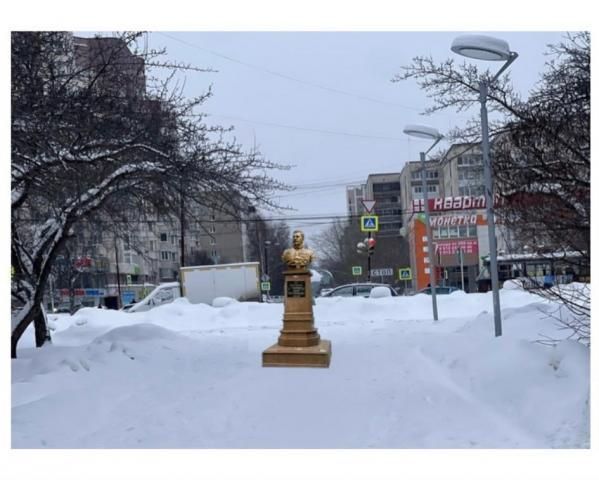 Мэрия отказала сталинистам в установке бюста вождя на Уралмаше