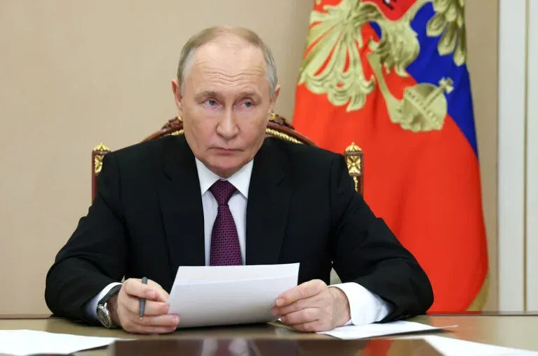 Путин обсудил с Совбезом профилактику правонарушений среди подростков