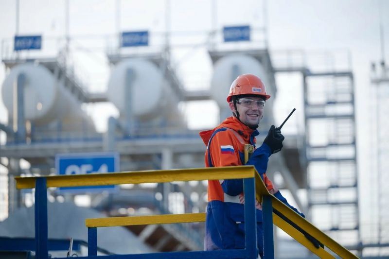 В Югре запустили скважину, с которой началась добыча нефти в Западной Сибири