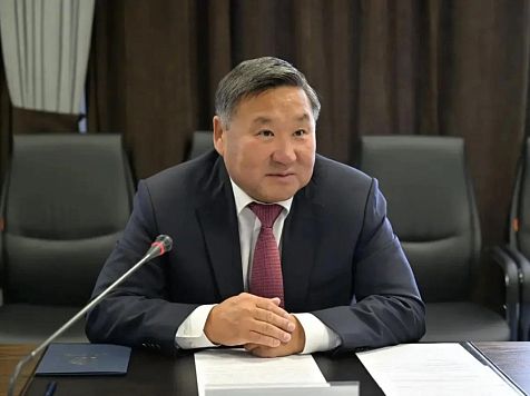 Глава Тувы Владислав Ховалыг сохранил свой пост