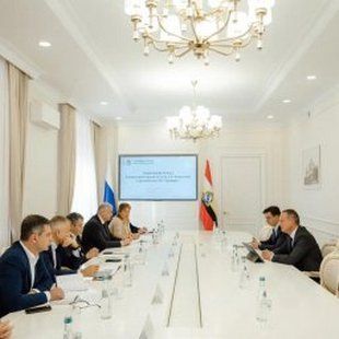Губернатор Курской области обсудил развитие агрохолдинга «Грейнрус»