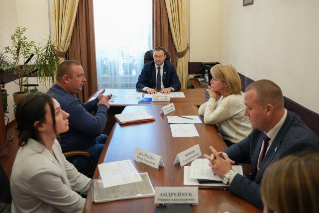 Спикер воронежской облдумы помог гражданам решить вопросы благоустройства