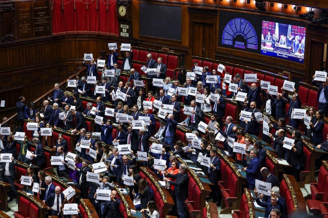 Реформа системы голосования в Италии направлена против сторонников диалога с РФ