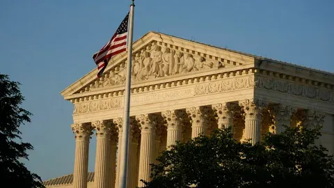 ВС США оставил в силе спорные правила скидок на политическую рекламу