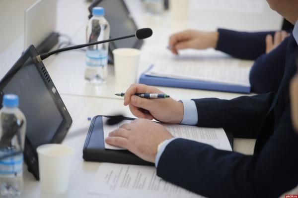Избраны председатели профильных комиссий Заксобрания Псковской области
